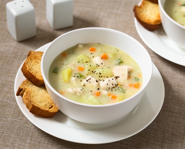 Úsporná variace na svatomartinské menu. Hustá polévka i kuře jako husa