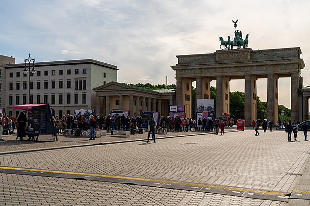 Němci nechtějí říkat názory, bojí se potíží. Je to psychologický efekt, říká výzkumník