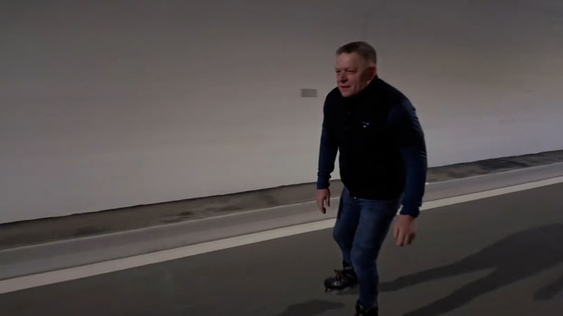 Nový tunel zrychlí cestu z Česka do Tater. Otevřel ho Fico na kolečkových bruslích