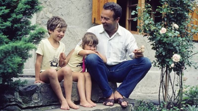 Smutný konec hvězdy Silvestrů Menšíka. Kvůli léčbě měl psychické potíže, rodina ho nezvládala