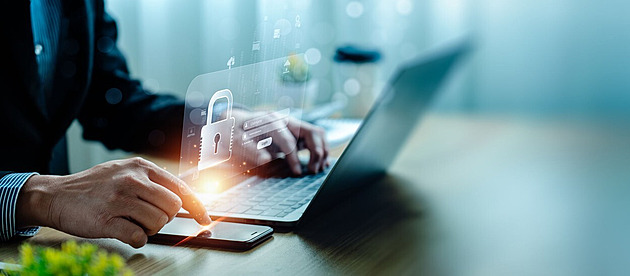 Česko shromažďováním dat z mobilů porušuje unijní právo, potvrdil soud