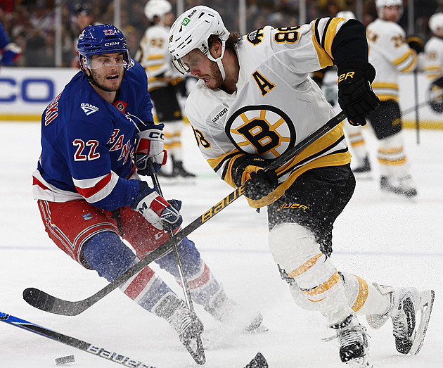 Skvělý Pastrňák šestkrát asistoval, Zacha slavil premiérový hattrick