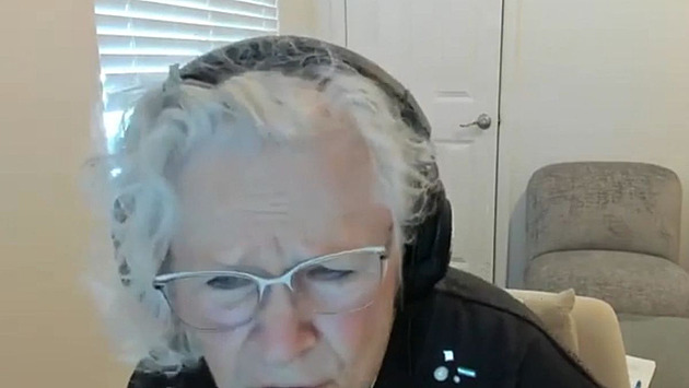 Babička se stala streamerkou Minecraftu, aby zaplatila léčbu svého vnuka