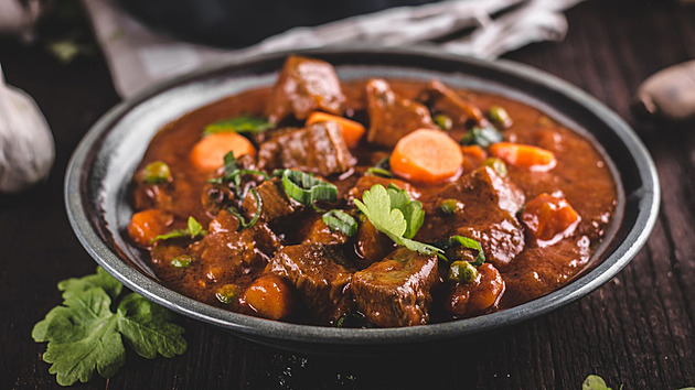 3 osvědčené recepty na hovězí, které se rozpadá pod vidličkou