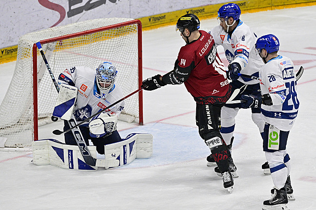 Kladno bez očekávání, Sparta s očividnou slabinou. Může tým z předkola získat titul?