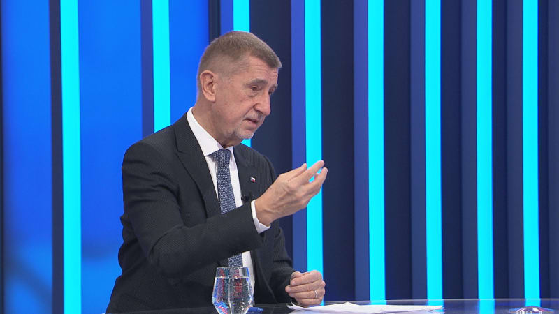 Babiš o maržích čerpacích stanic: Pohrozil zákonem o cenách. Ve hře je i spotřební daň