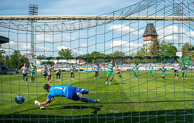 Soudný den pro Dynamo se blíží. Majitelka má poslední šanci, hrozí i extrémní řešení
