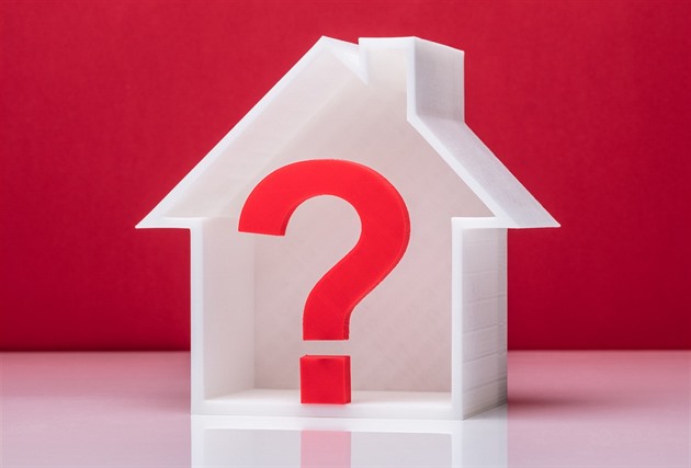 Jak si zkomplikovat cestu k hypotéce? Škodit mohou hazard i vtípky připojené k platbám