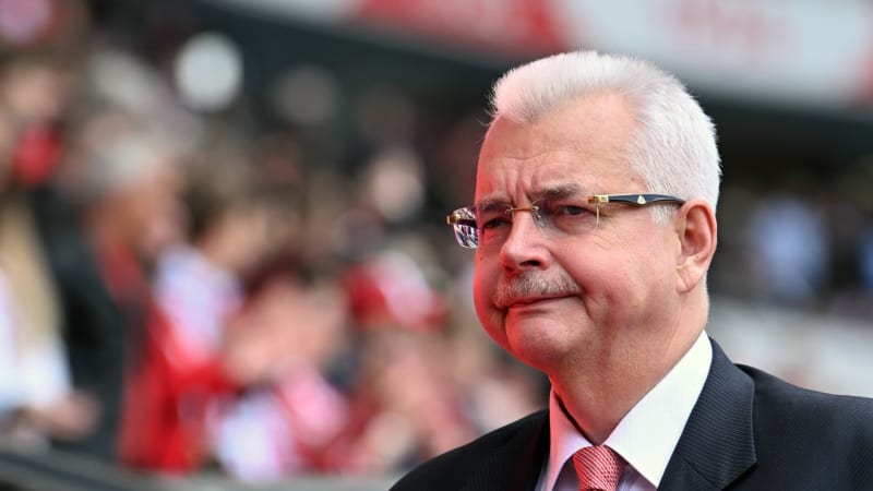 Konec Tvrdíka v čele Slavie? Majiteli jsem nabídl řízený odchod, připustil šéf klubu