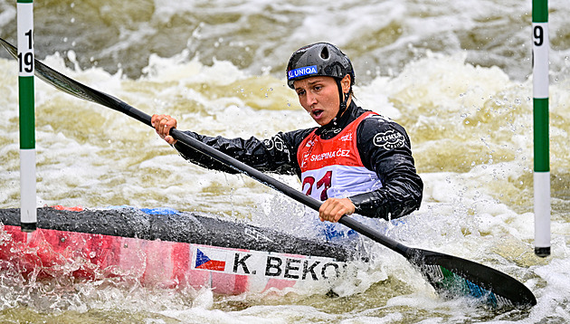 Vodní slalomářka Beková vyhrála v Troji časovku kayakcrossu