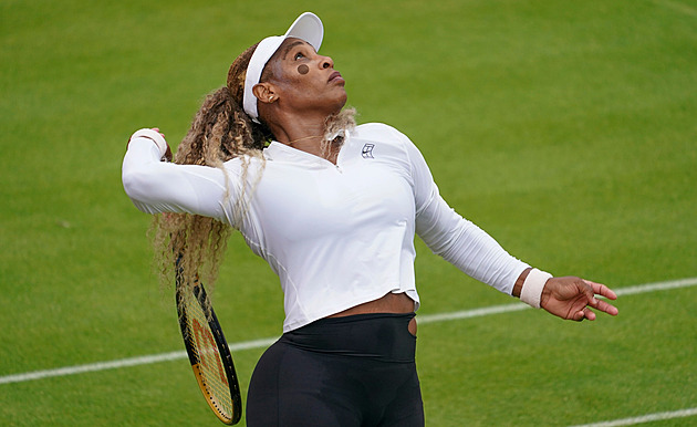 Serena Williamsová se po čtyřech letech na kurty vrátila vítězně. Uspěla ve čtyřhře