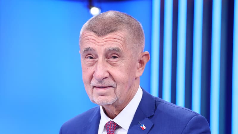 Babiš: ČNB zvyšuje inflaci a Michl sdírá lidi na hypotékách. Zmínil, co s bankovními poplatky