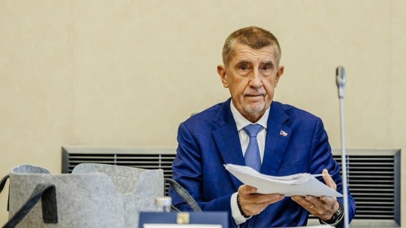 Nikdy nezpochybňujte voliče ANO, smál se Staněk. Dle průzkumu mají za lídra opozice Babiše